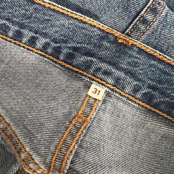 LEVIS Side Slit Pencil Denim Medium Wash Jean Skirt Sz 31 - Picture 6 of 7